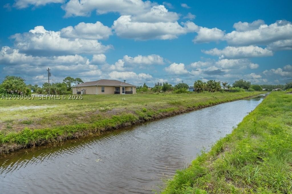 Real estate property located at 5054 Benton St, Lee, Lehigh Acres, Lehigh Acres, FL