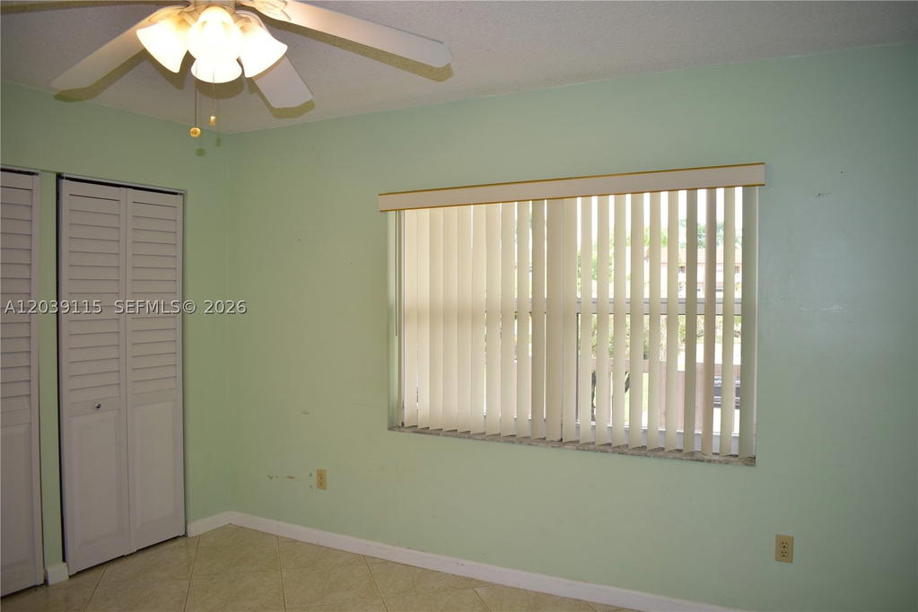 Real estate property located at 9300 Sunrise Lakes Blvd #208, Broward, Sunrise Lakes 93 Condo, Sunrise, FL