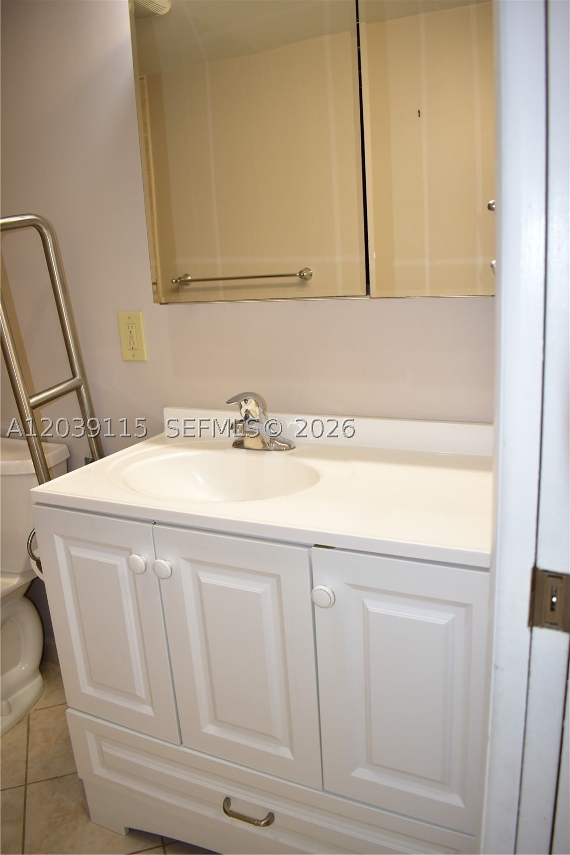 Real estate property located at 9300 Sunrise Lakes Blvd #208, Broward, Sunrise Lakes 93 Condo, Sunrise, FL