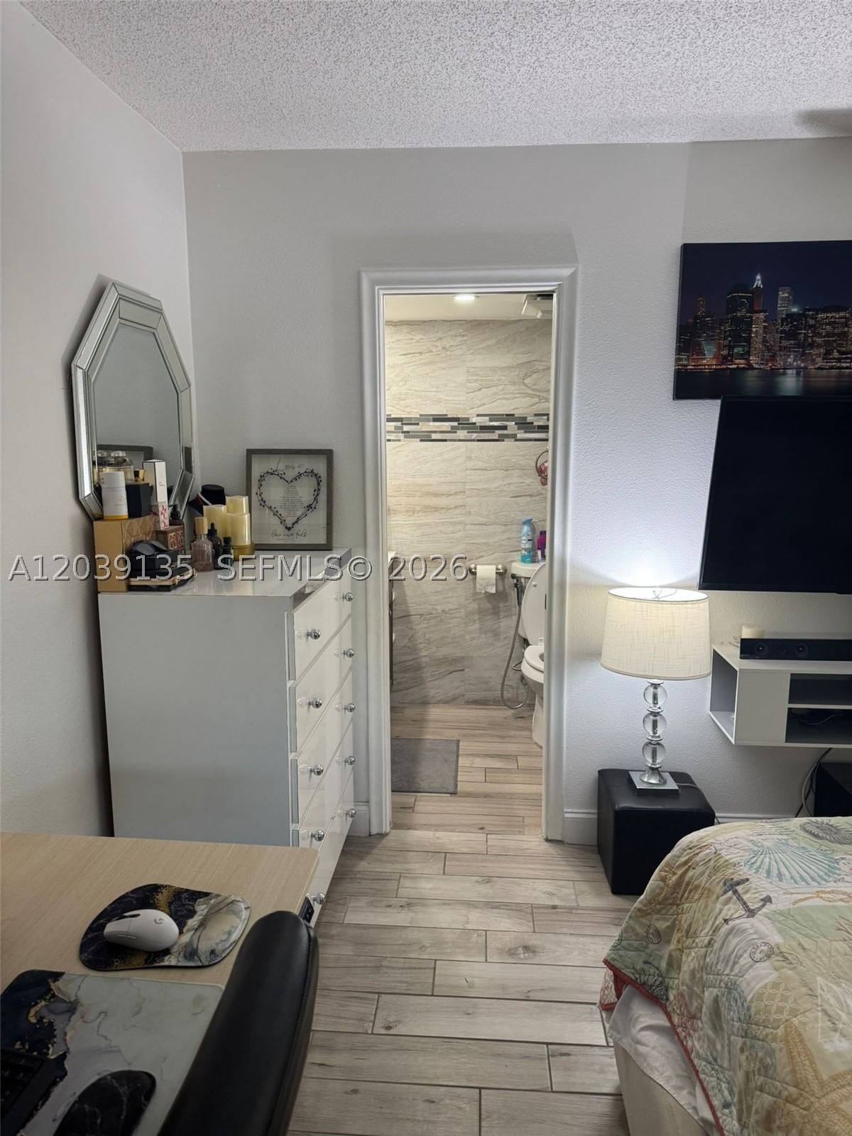 Real estate property located at 900 12th Ave #302, Broward, Meadowbrook Condo Apts Bl, Hallandale Beach, FL