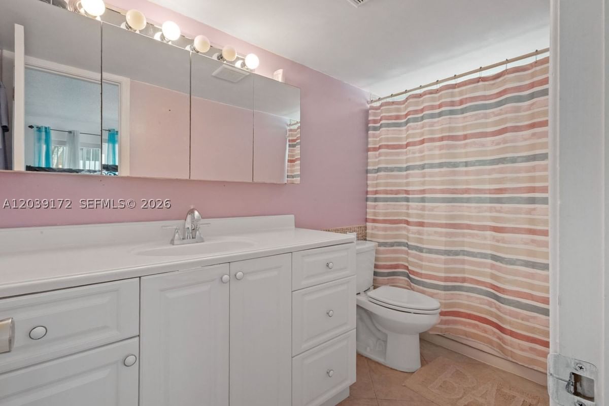 Real estate property located at 2271 48th Ter #112, Broward, Castle Apartments 8 Condo, Lauderhill, FL