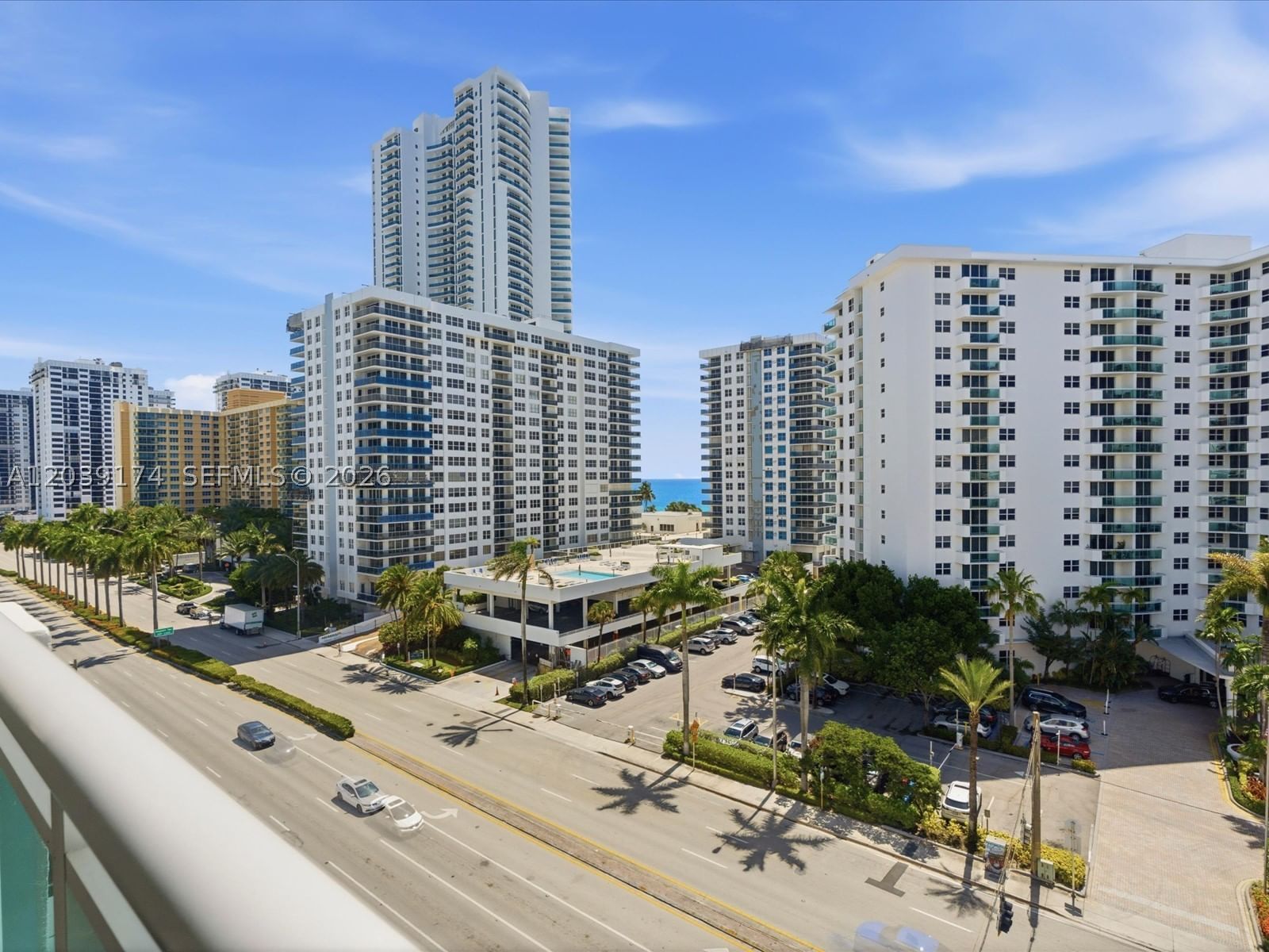 Real estate property located at 3000 Ocean Dr #718, Broward, Residences On Hollywood B, Hollywood, FL