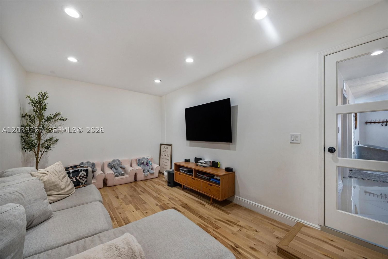 Real estate property located at 21105 89th Pl, Miami-dade, Pelican Bay At Old Cutler, Cutler Bay, FL