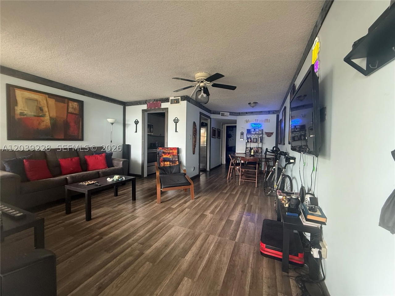 Real estate property located at 9081 Sunrise Lakes Blvd #108, Broward, Sunrise Lakes 111 Condo, Sunrise, FL