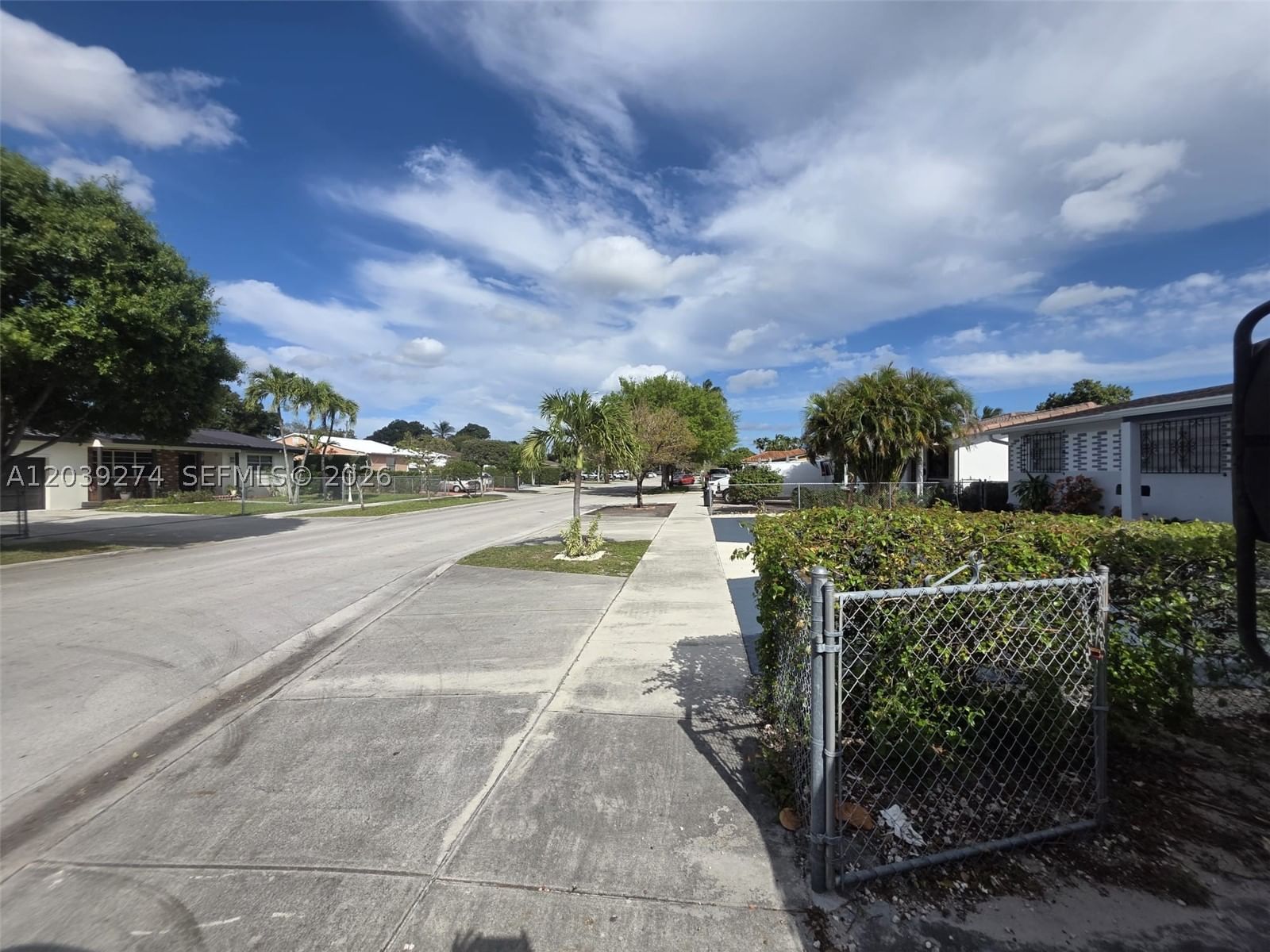 Real estate property located at 405 4th Ave, Miami-dade, East Hialeah, Hialeah, FL