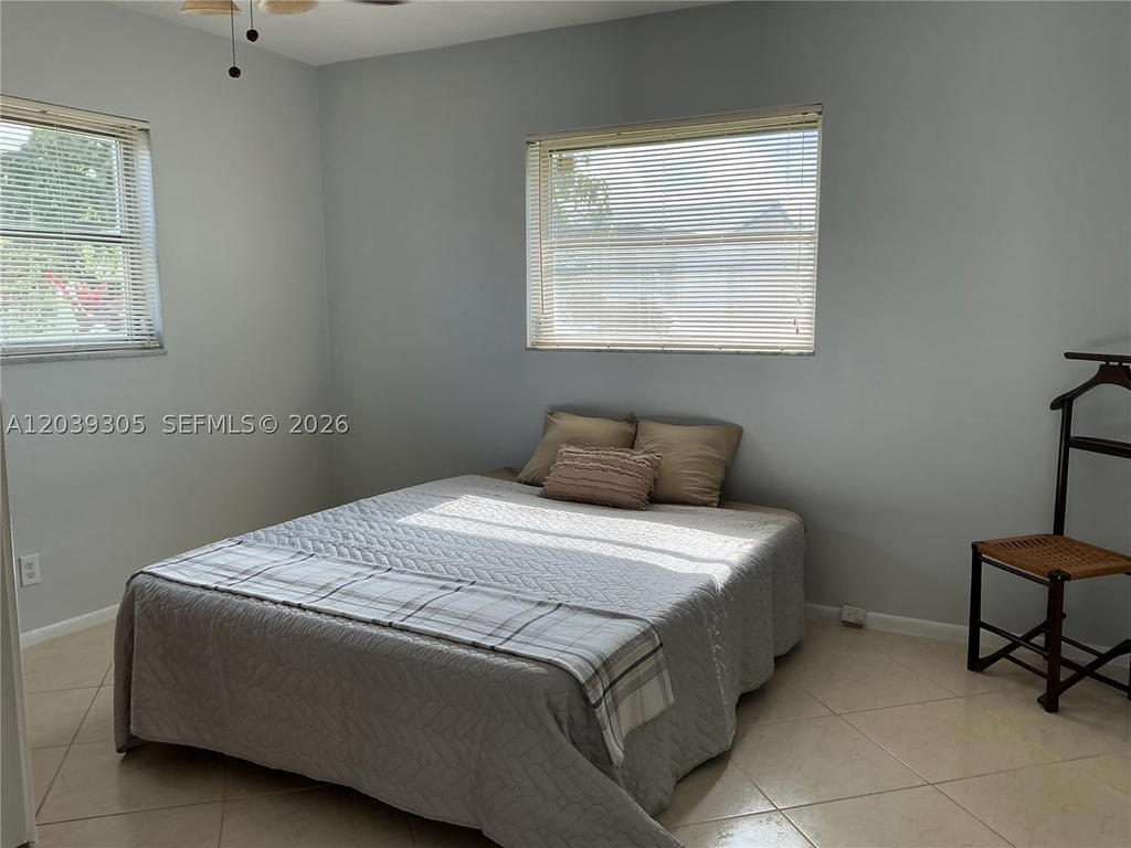 Real estate property located at 8604 59th Pl, Broward, Mainlands Of Tamarac Lake, Tamarac, FL