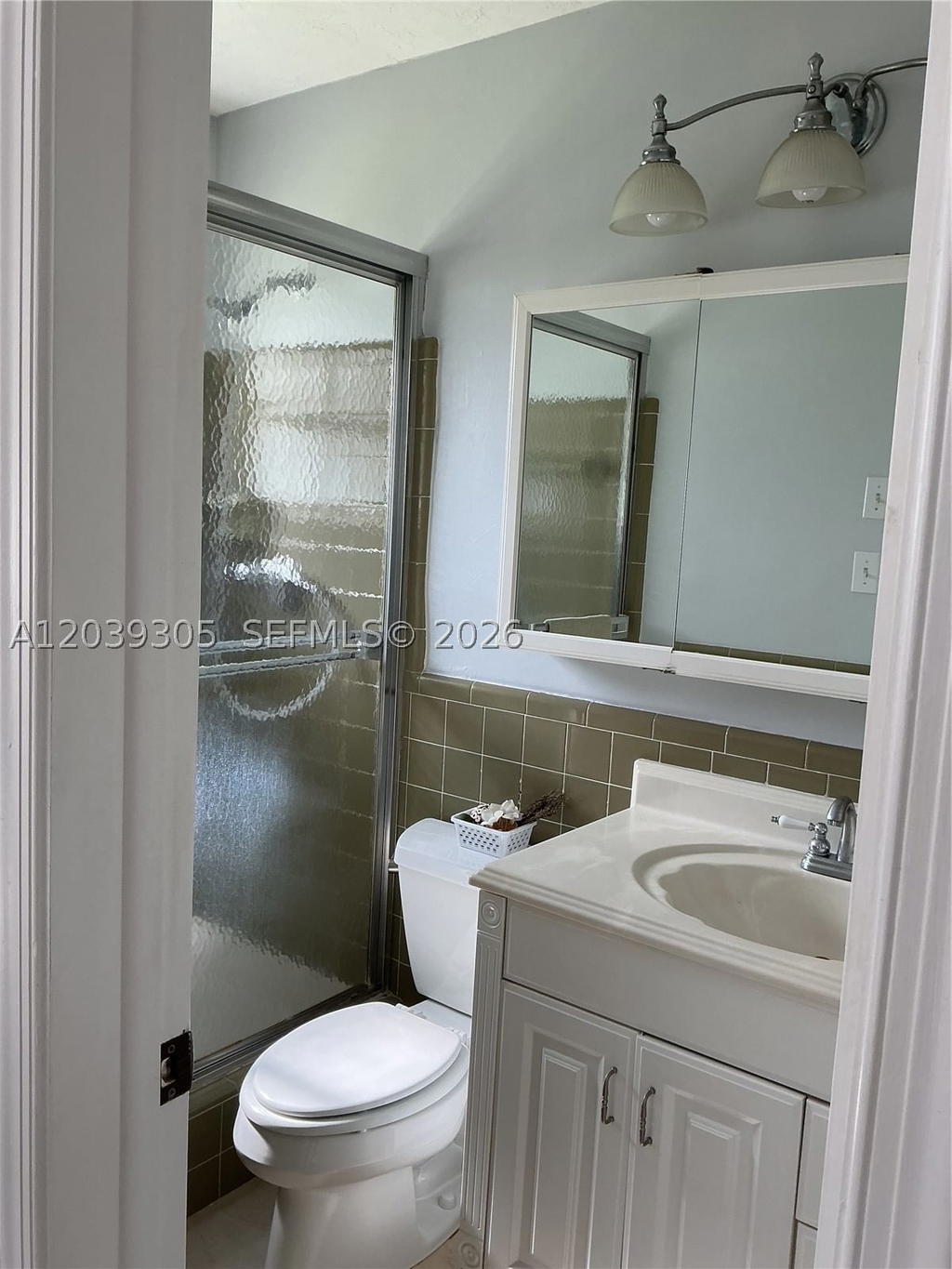 Real estate property located at 8604 59th Pl, Broward, Mainlands Of Tamarac Lake, Tamarac, FL