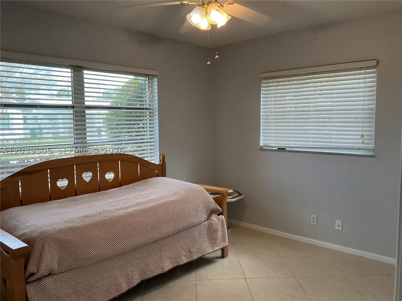 Real estate property located at 8604 59th Pl, Broward, Mainlands Of Tamarac Lake, Tamarac, FL