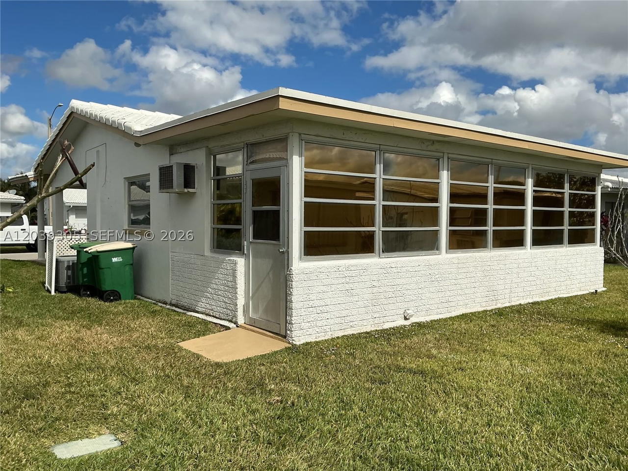 Real estate property located at 8604 59th Pl, Broward, Mainlands Of Tamarac Lake, Tamarac, FL