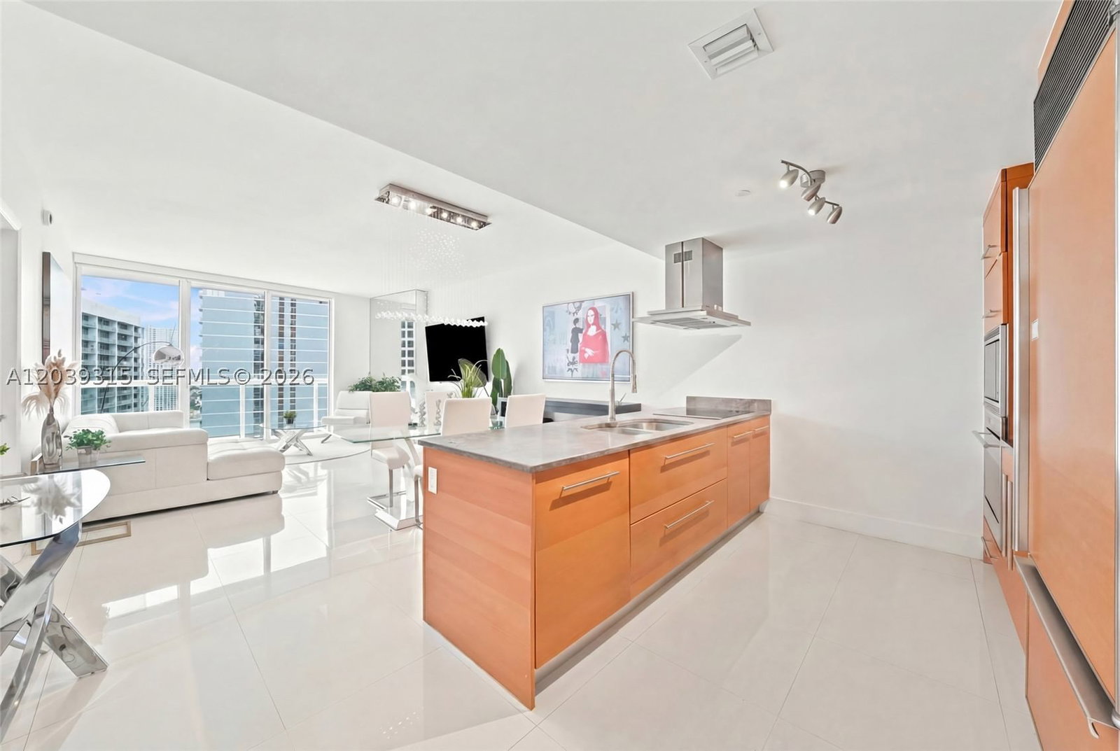 Real estate property located at 485 Brickell Ave #3707, Miami-dade, Icon Brickell Condo No 3, Miami, FL