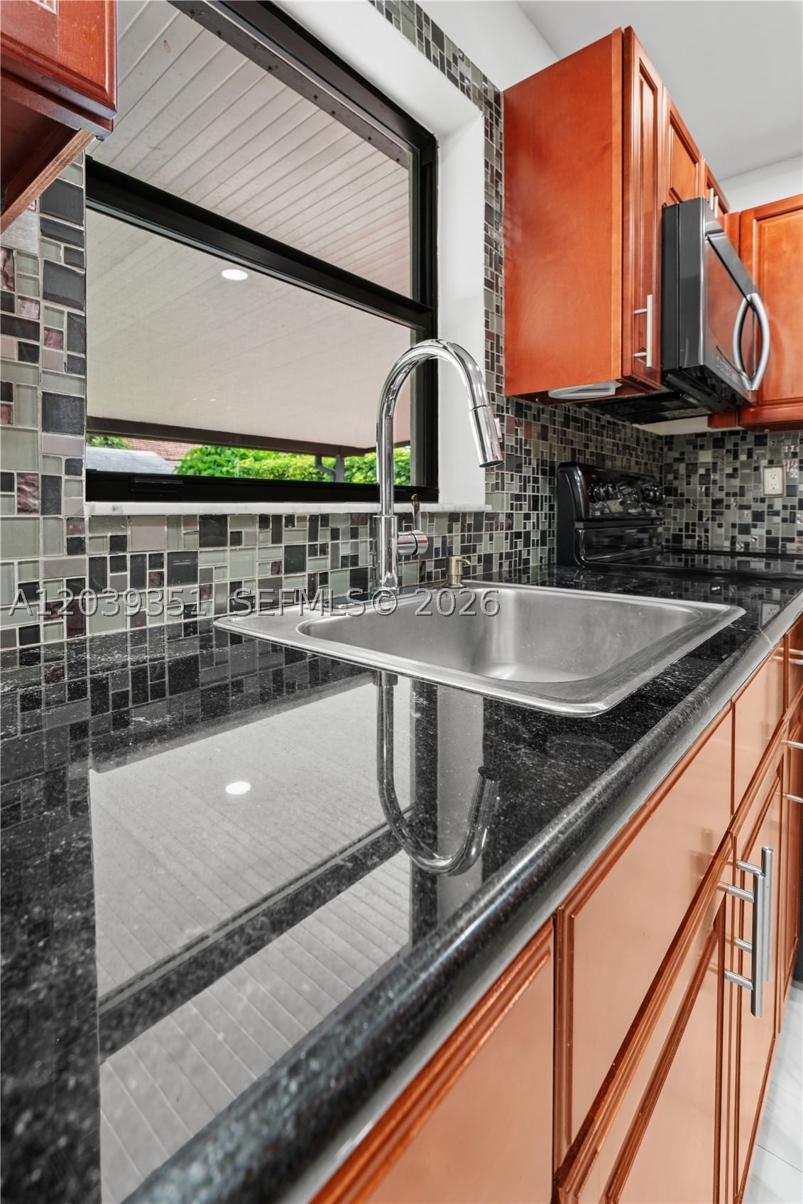 Real estate property located at 13522 62nd St H-W, Miami-dade, Arborgate Kendall Lk E Co, Miami, FL