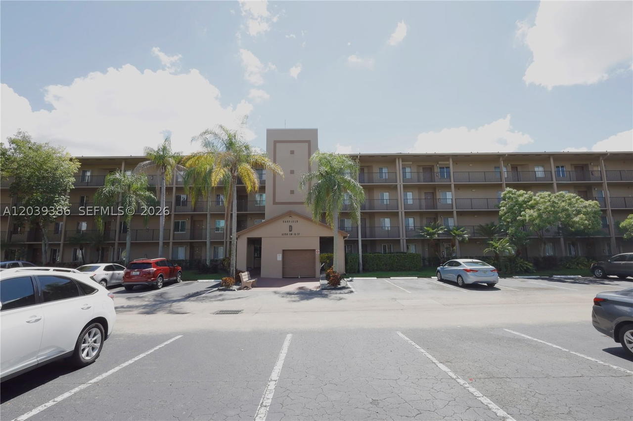 Real estate property located at 12750 15th St #106D, Broward, Garfield At Century Villa, Pembroke Pines, FL