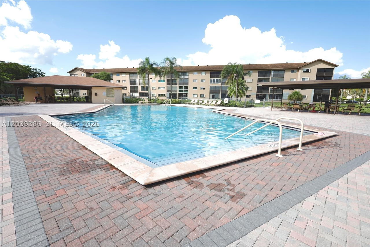 Real estate property located at 12750 15th St #106D, Broward, Garfield At Century Villa, Pembroke Pines, FL