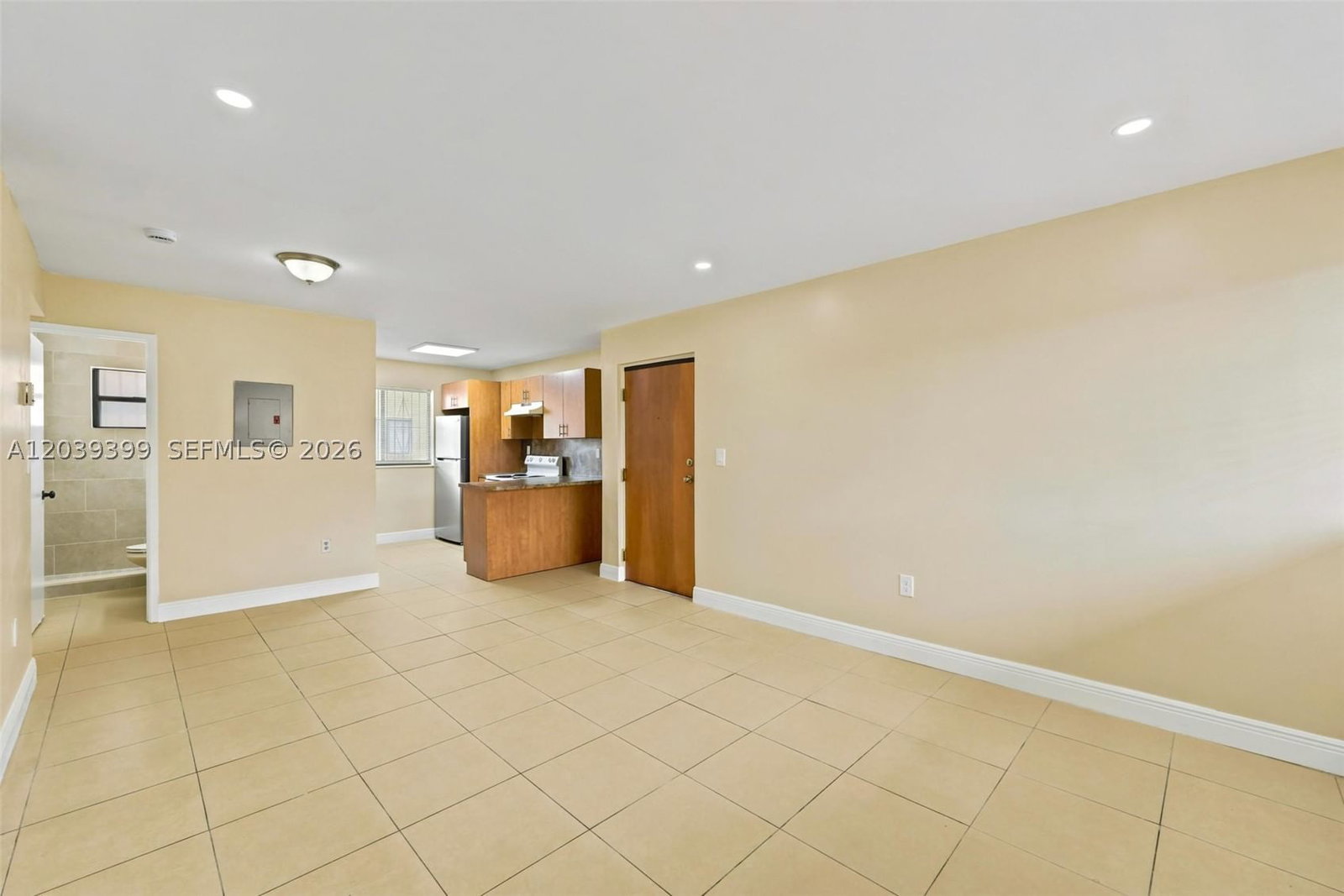 Real estate property located at 2730 61st Pl #201, Miami-dade, Residencial El Prado Cond, Hialeah, FL