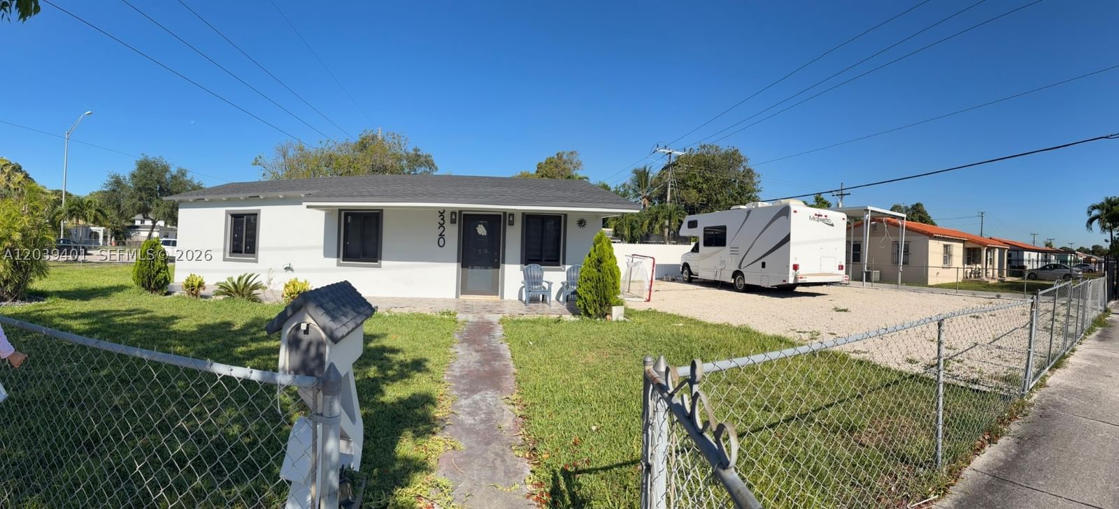 Real estate property located at 3320 10th Ave, Miami-dade, Linden Gardens, Hialeah, FL