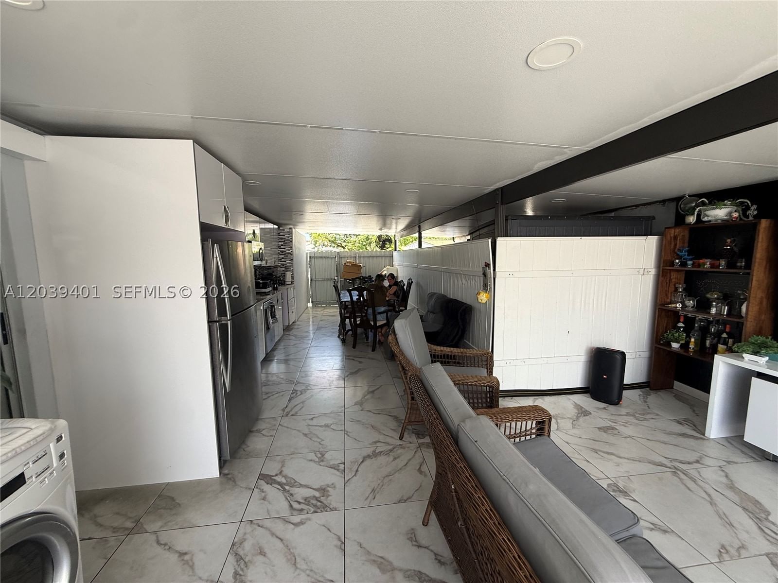 Real estate property located at 3320 10th Ave, Miami-dade, Linden Gardens, Hialeah, FL
