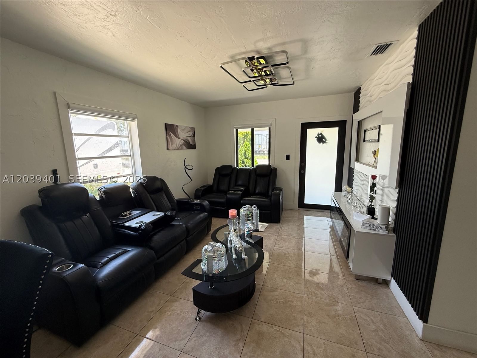 Real estate property located at 3320 10th Ave, Miami-dade, Linden Gardens, Hialeah, FL