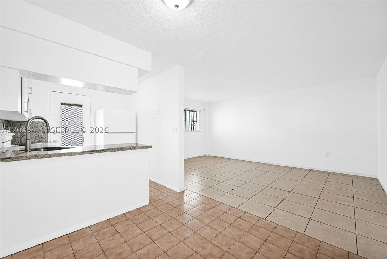 Real estate property located at 1620 West Ave #603, Miami-dade, Twin Towers Condo, Miami Beach, FL