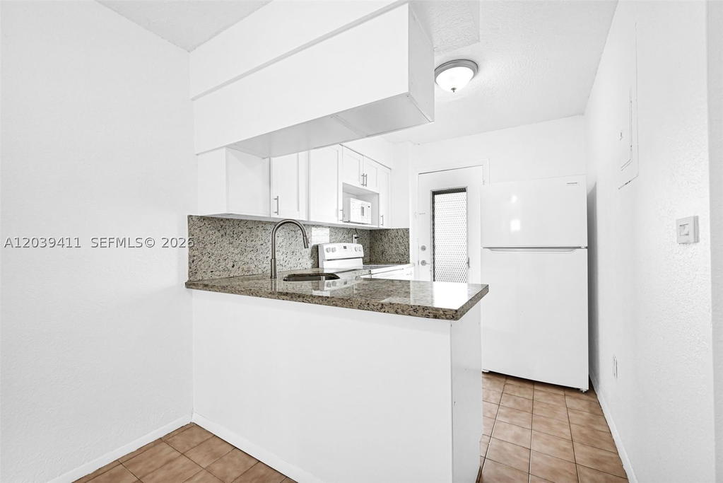 Real estate property located at 1620 West Ave #603, Miami-dade, Twin Towers Condo, Miami Beach, FL