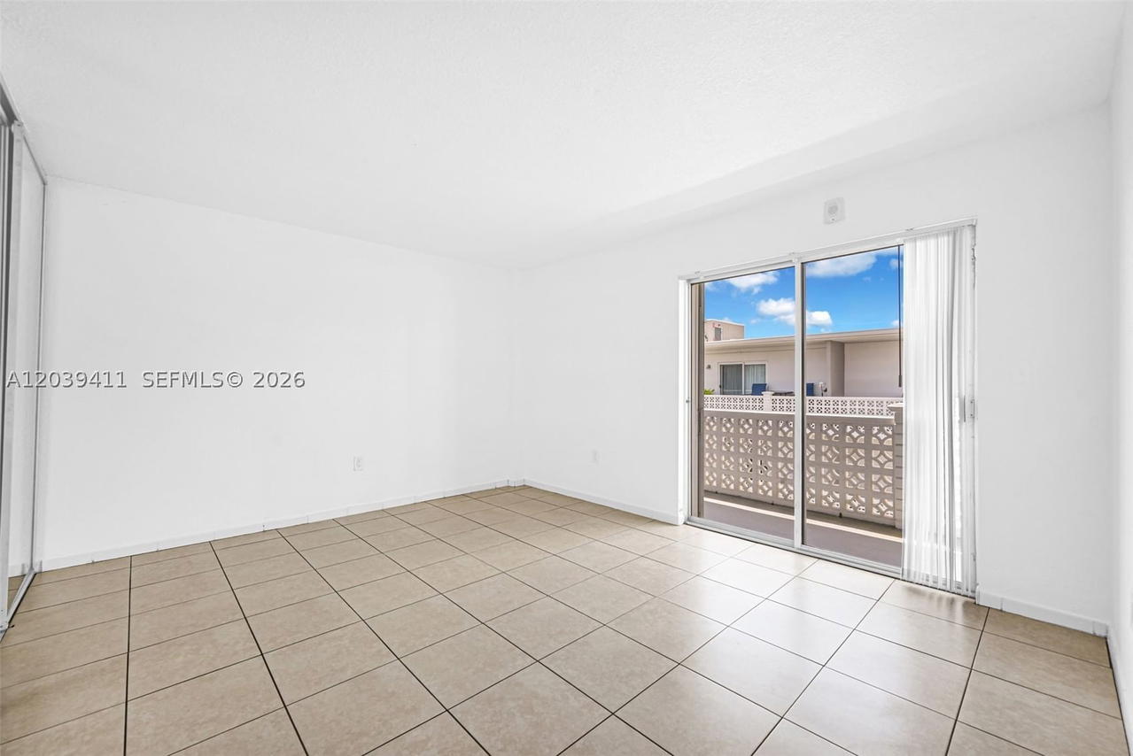 Real estate property located at 1620 West Ave #603, Miami-dade, Twin Towers Condo, Miami Beach, FL