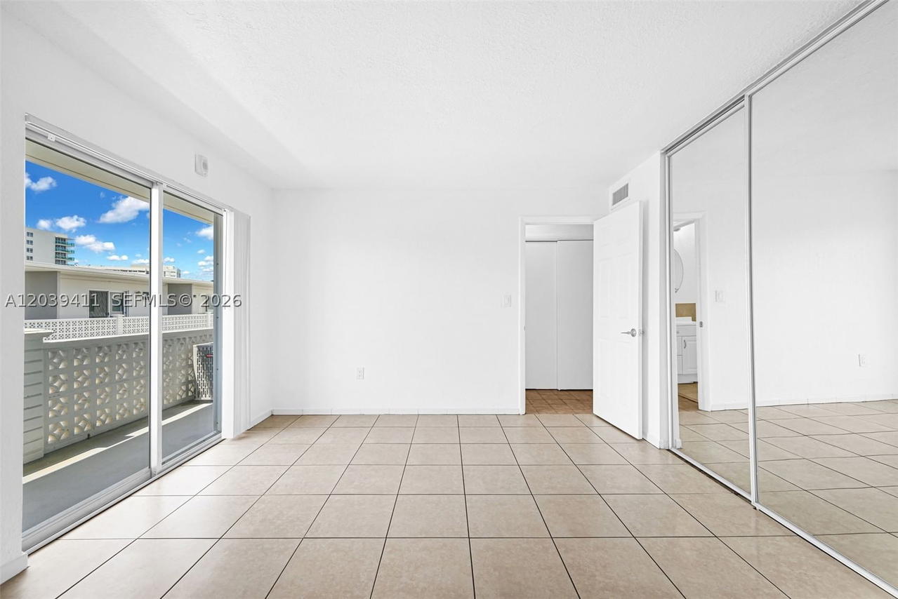 Real estate property located at 1620 West Ave #603, Miami-dade, Twin Towers Condo, Miami Beach, FL