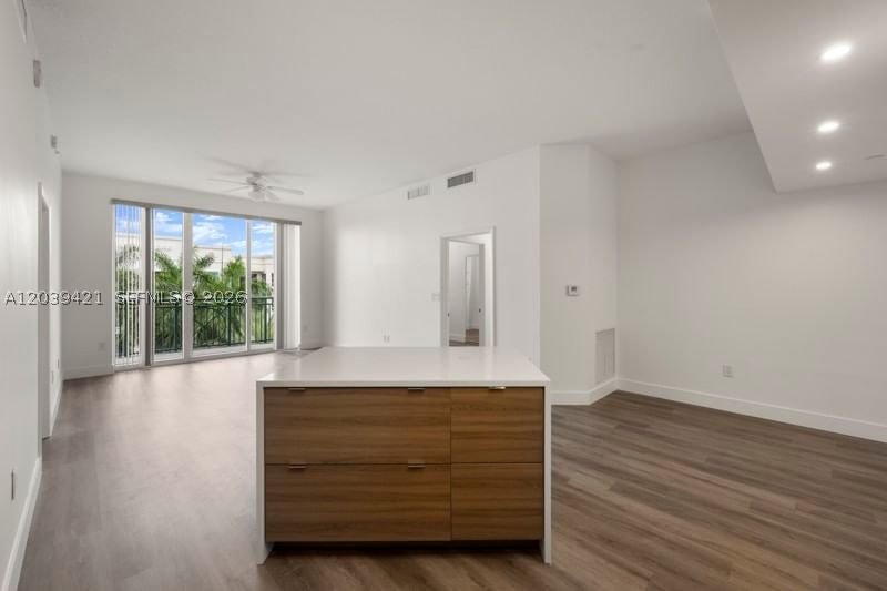 Real estate property located at 510 84th Ave #636, Broward, Veranda Condo, Plantation, FL