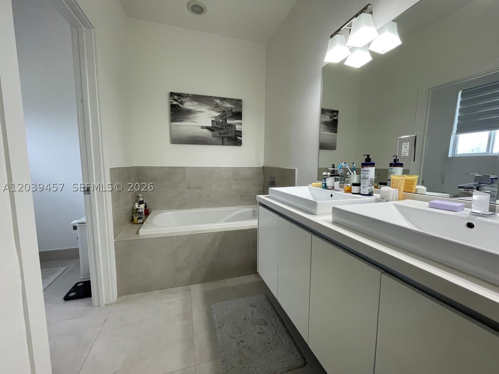 Real estate property located at 7243 103rd Path, Miami-dade, Doral Palms North, Doral, FL
