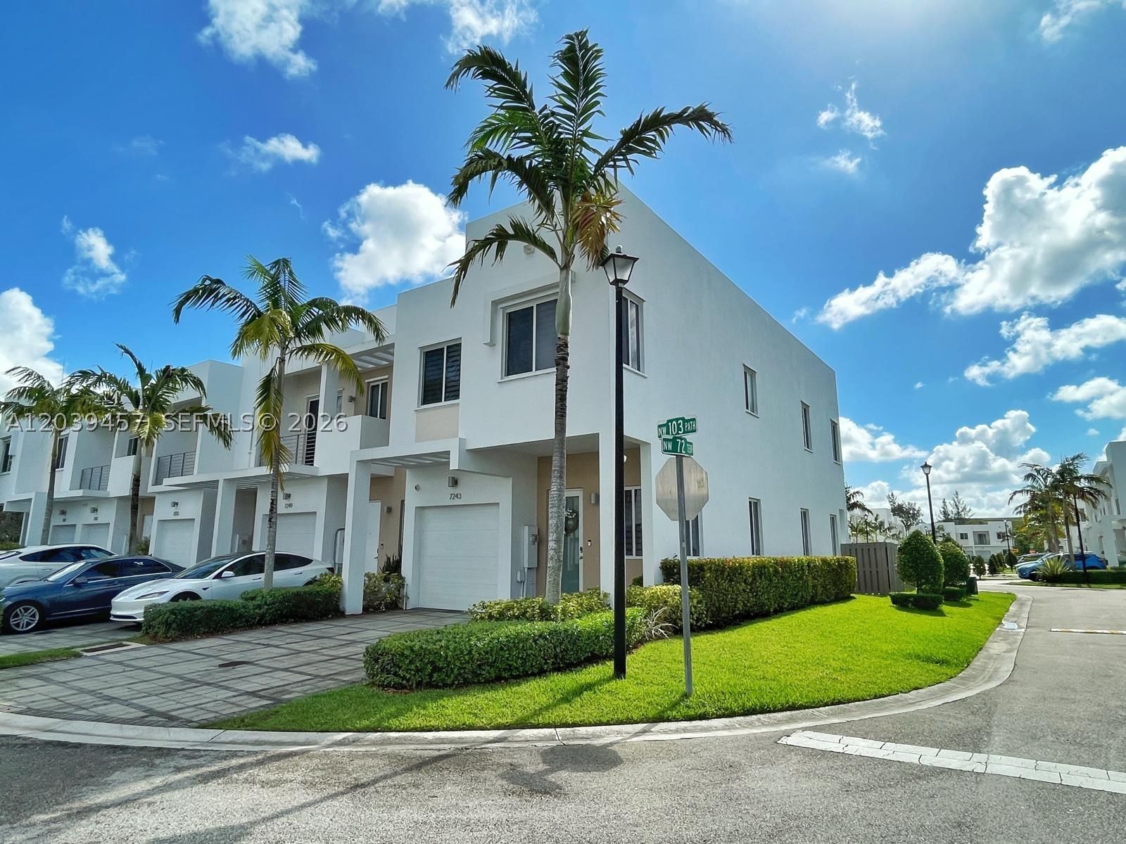 Real estate property located at 7243 103rd Path, Miami-dade, Doral Palms North, Doral, FL