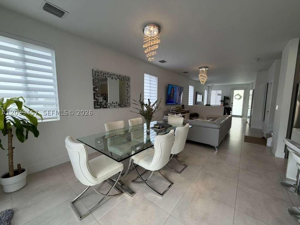 Real estate property located at 7243 103rd Path, Miami-dade, Doral Palms North, Doral, FL