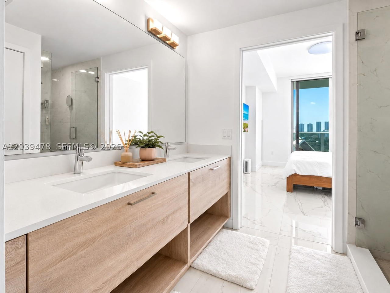 Real estate property located at 16385 Biscayne Blvd #1117, Miami-dade, The Harbour South Condo, North Miami Beach, FL