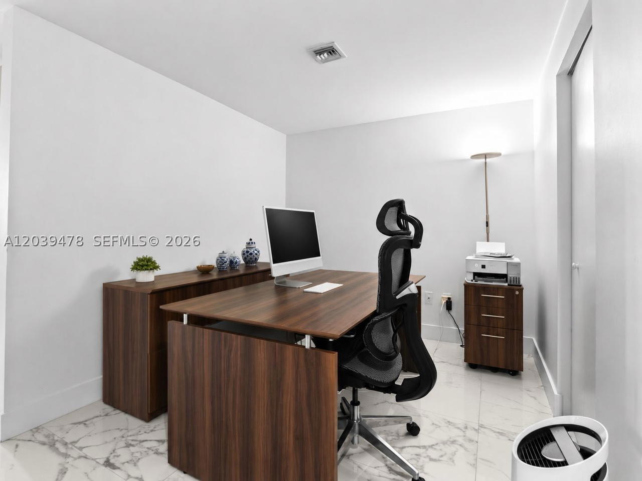 Real estate property located at 16385 Biscayne Blvd #1117, Miami-dade, The Harbour South Condo, North Miami Beach, FL