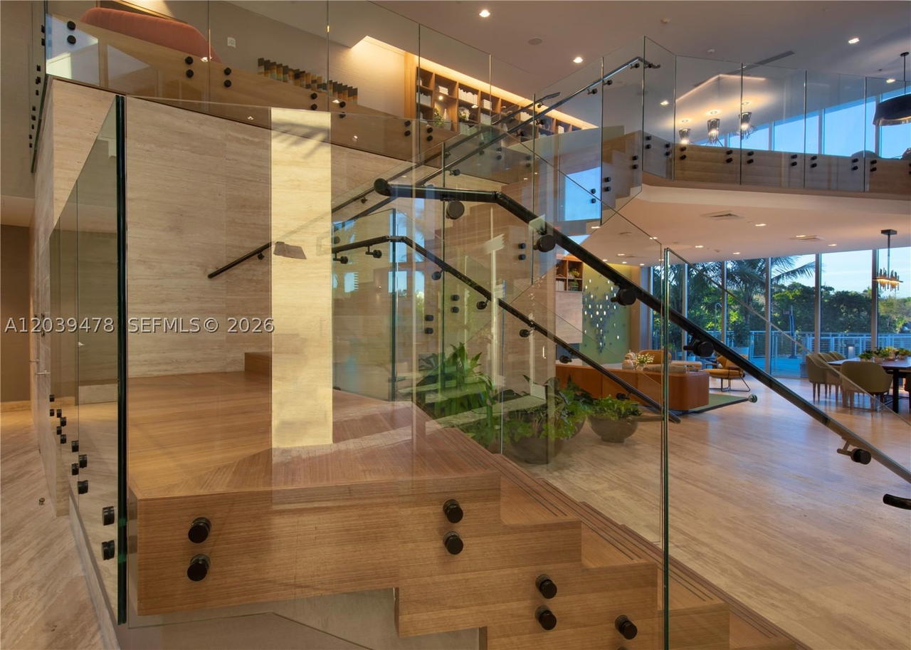 Real estate property located at 16385 Biscayne Blvd #1117, Miami-dade, The Harbour South Condo, North Miami Beach, FL