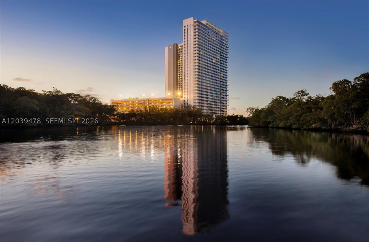 Real estate property located at 16385 Biscayne Blvd #1117, Miami-dade, The Harbour South Condo, North Miami Beach, FL