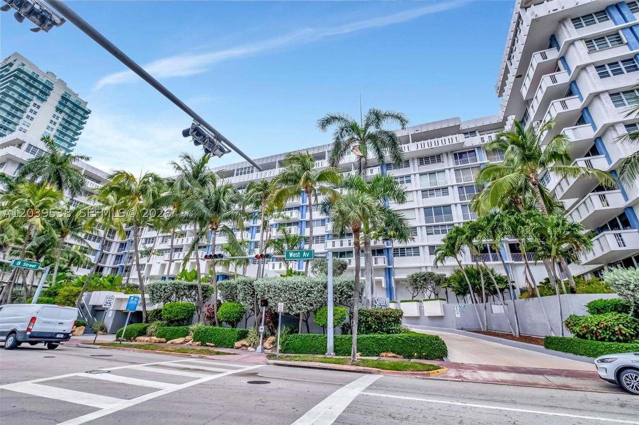 Real estate property located at 800 West Ave #533, Miami-dade, South Bay Club Condo, Miami Beach, FL