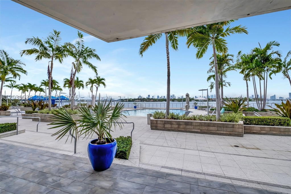 Real estate property located at 800 West Ave #533, Miami-dade, South Bay Club Condo, Miami Beach, FL