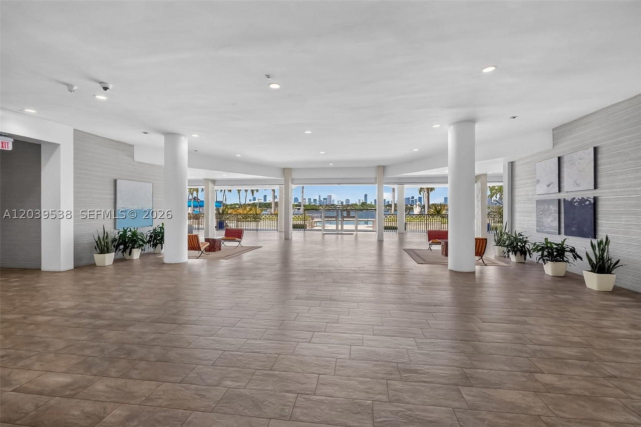 Real estate property located at 800 West Ave #533, Miami-dade, South Bay Club Condo, Miami Beach, FL