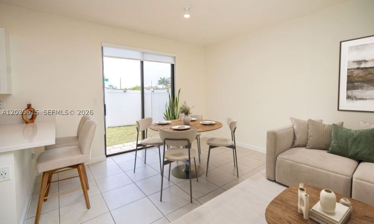 Real estate property located at 11064 33rd Way, Miami-dade, Aquabella North Replat, Hialeah, FL