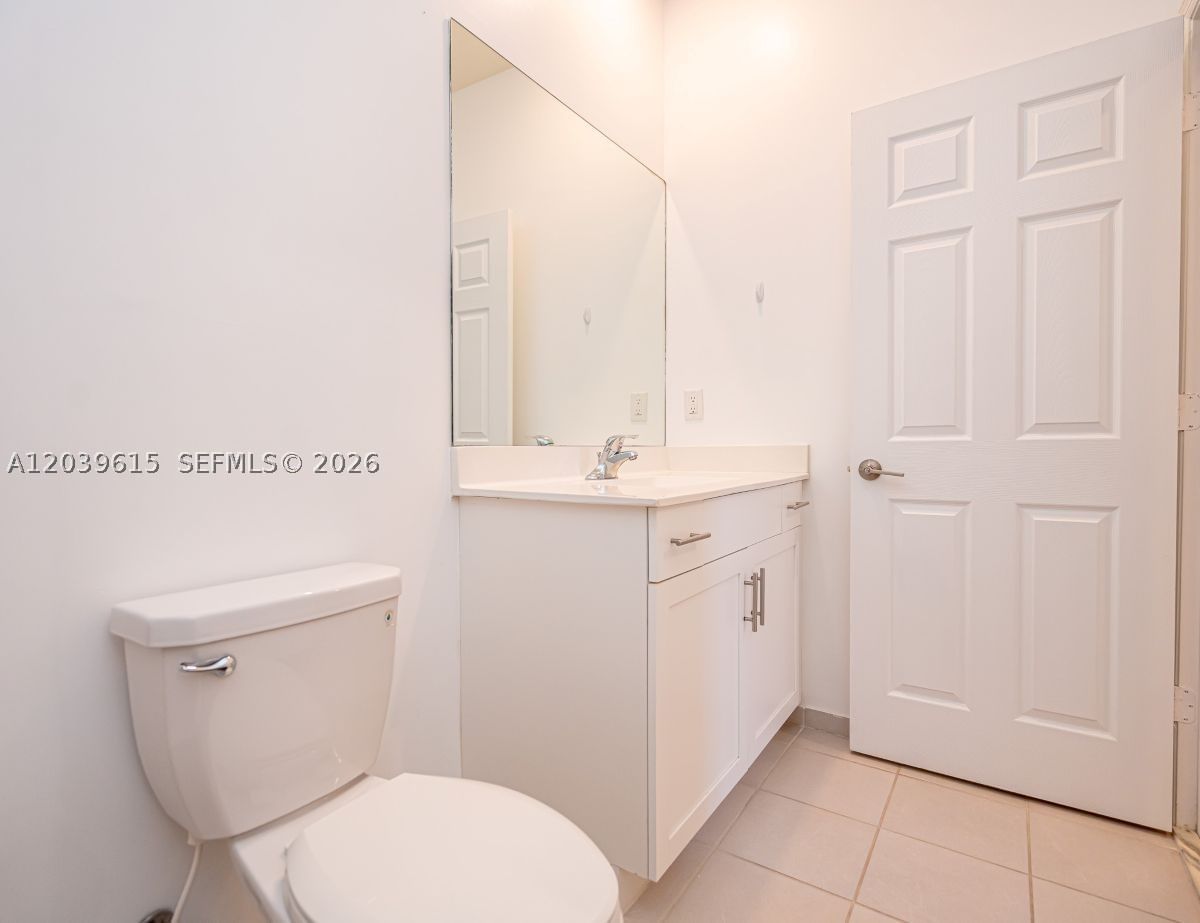Real estate property located at 11064 33rd Way, Miami-dade, Aquabella North Replat, Hialeah, FL