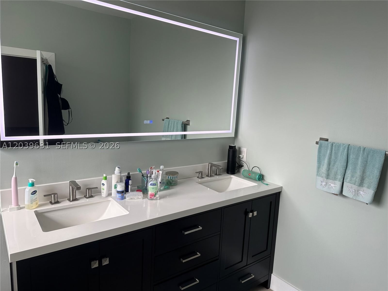 Real estate property located at 1579 105th Ave, Broward, Landings, Pembroke Pines, FL