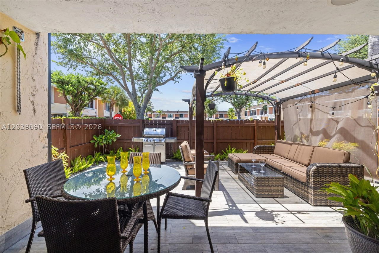 Real estate property located at 2771 164th St #12, Miami-dade, Leeward Point Condo, North Miami Beach, FL
