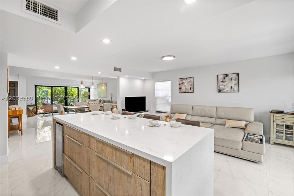 Real estate property located at 2771 164th St #12, Miami-dade, Leeward Point Condo, North Miami Beach, FL