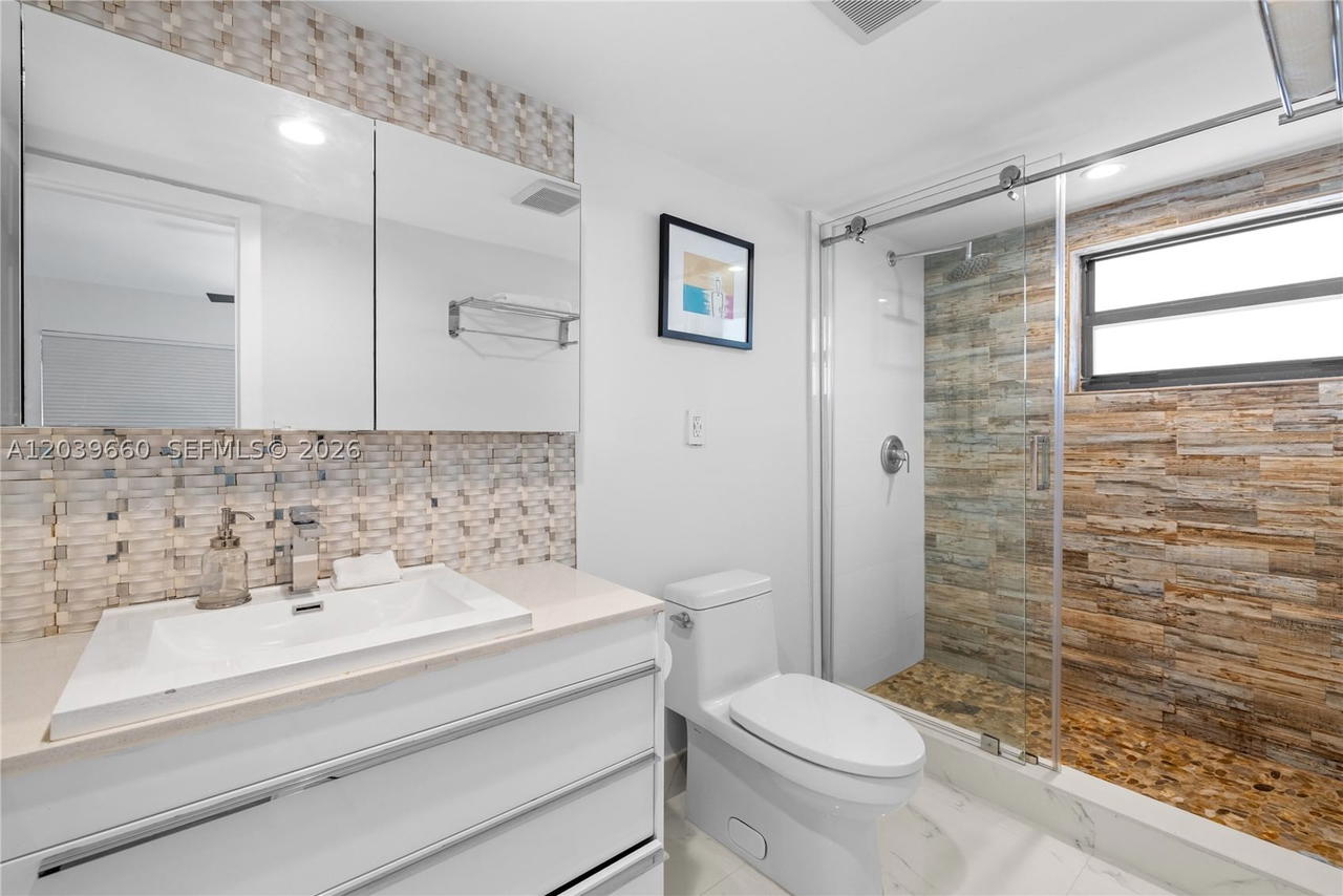 Real estate property located at 2771 164th St #12, Miami-dade, Leeward Point Condo, North Miami Beach, FL