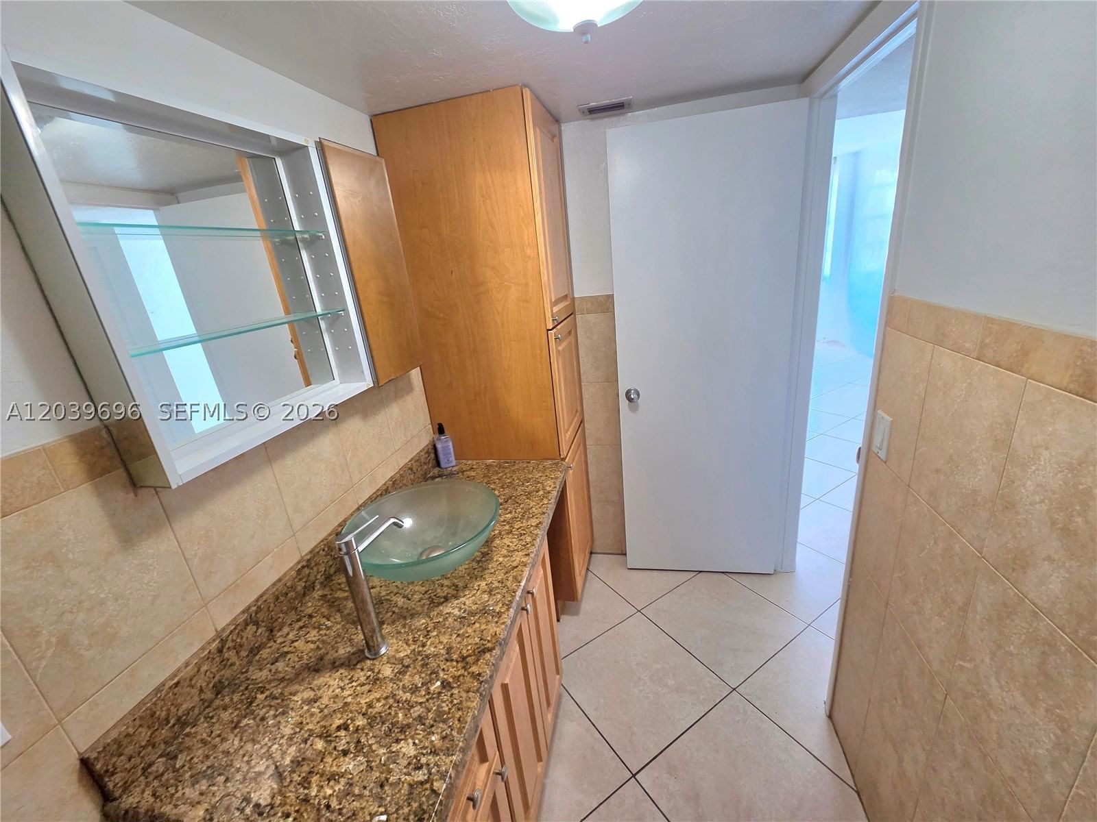 Real estate property located at 11930 Bayshore Dr #910, Miami-dade, Majorca Towers Condo, North Miami, FL