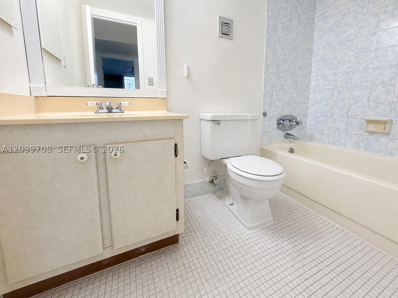 Real estate property located at 16851 23rd Ave A308, Miami-dade, Woodside Apts Condo, North Miami Beach, FL