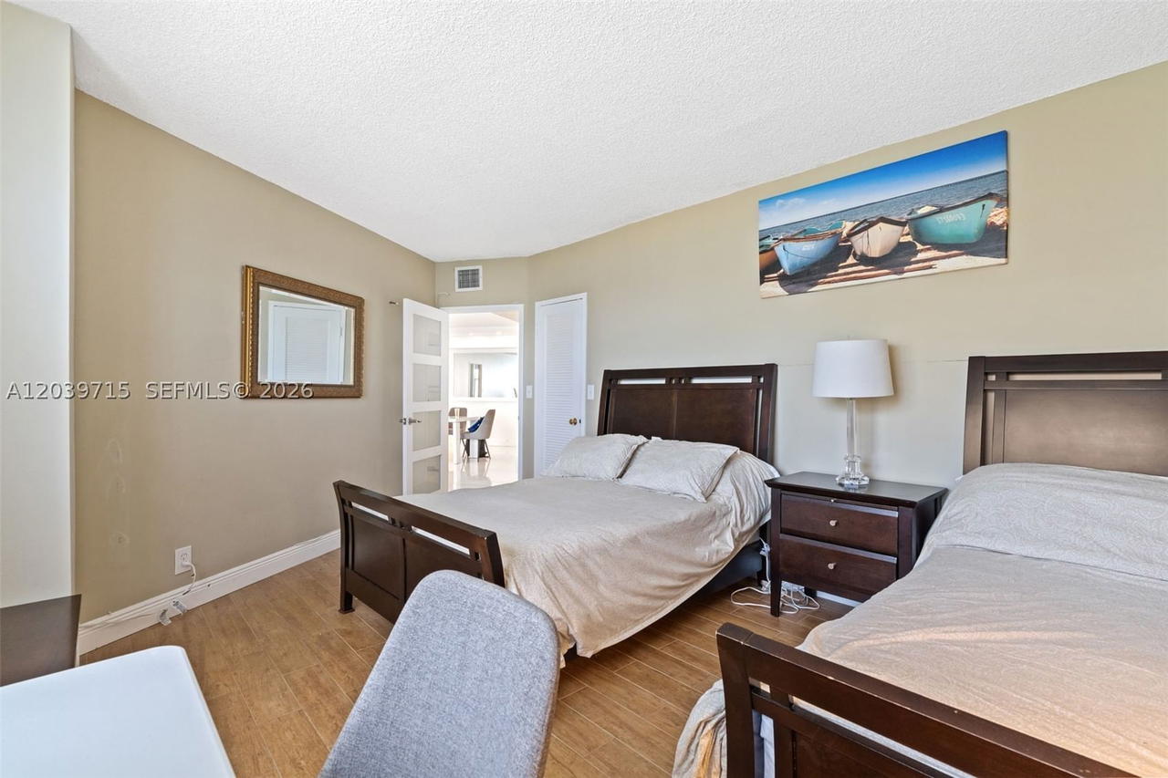 Real estate property located at 3725 Ocean Dr #1410, Broward, Sea Air Towers Condo, Hollywood, FL