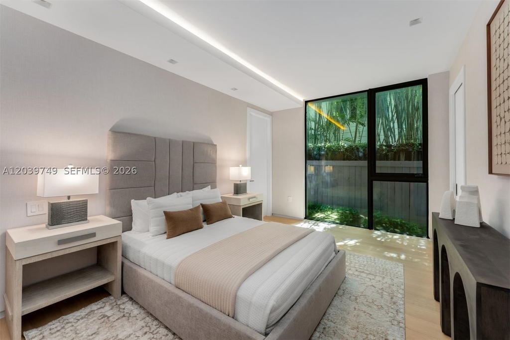 Real estate property located at 3579 Avocado Ave, Miami-dade, Coco Gve Pk 2 Amd, Miami, FL