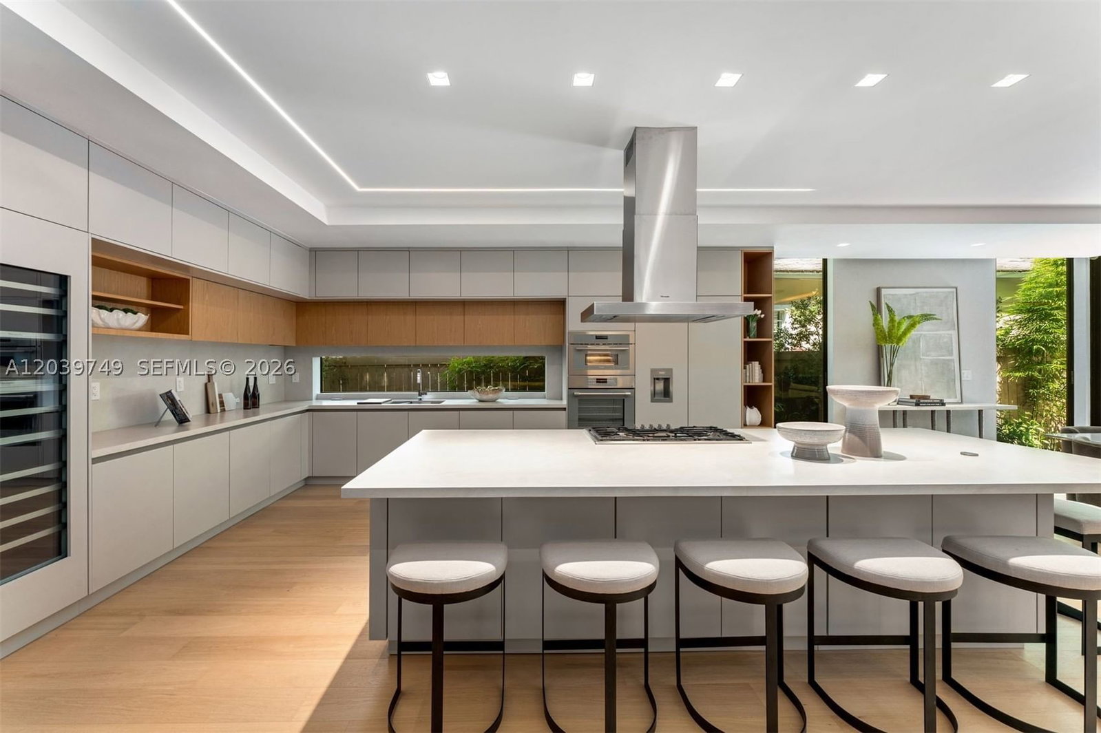 Real estate property located at 3579 Avocado Ave, Miami-dade, Coco Gve Pk 2 Amd, Miami, FL