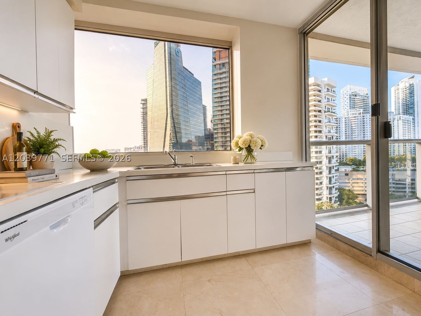 Real estate property located at 1541 Brickell Ave C1505, Miami-dade, The Palace Condo, Miami, FL