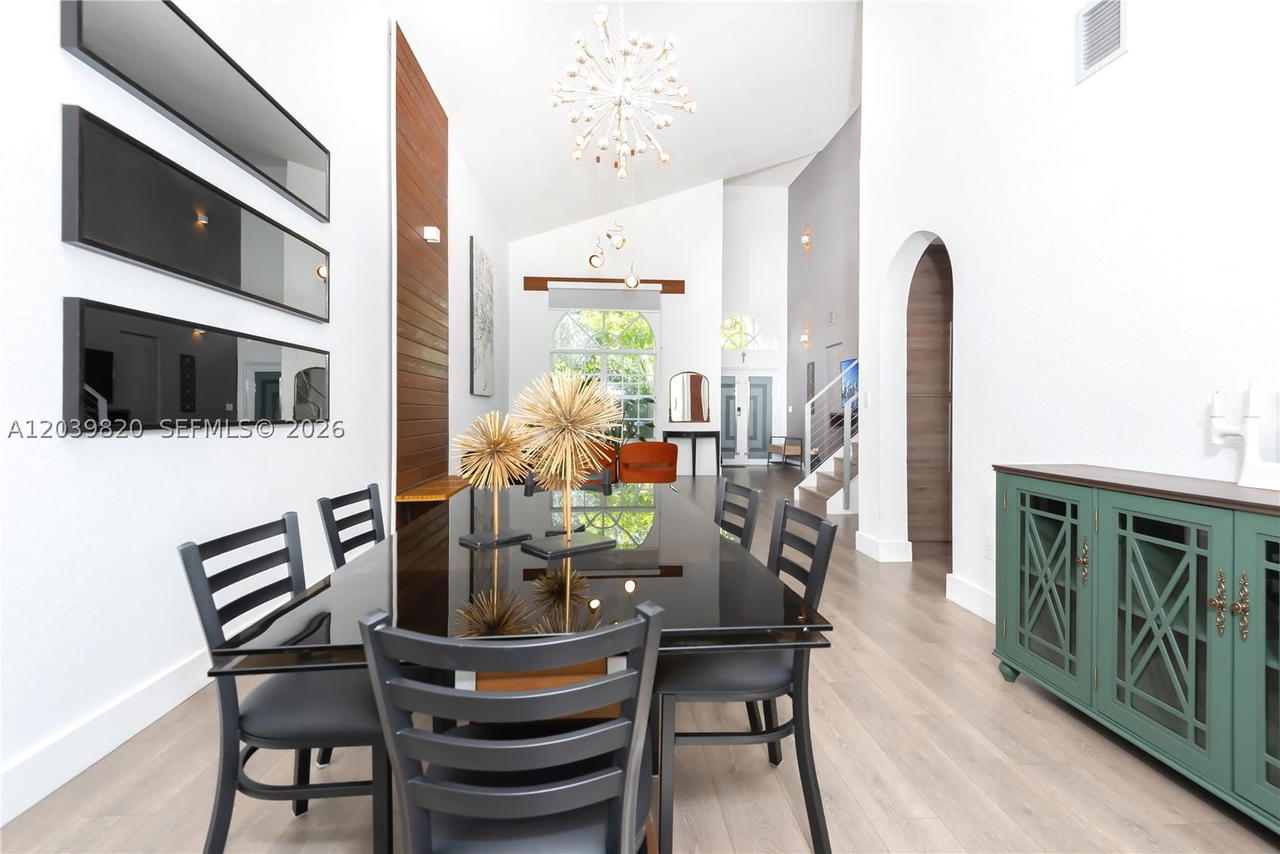 Real estate property located at 5853 111th Ave, Miami-dade, Doral Isles-antilles, Doral, FL