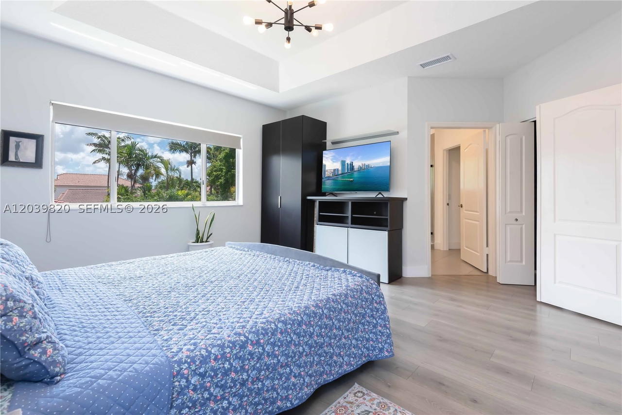 Real estate property located at 5853 111th Ave, Miami-dade, Doral Isles-antilles, Doral, FL